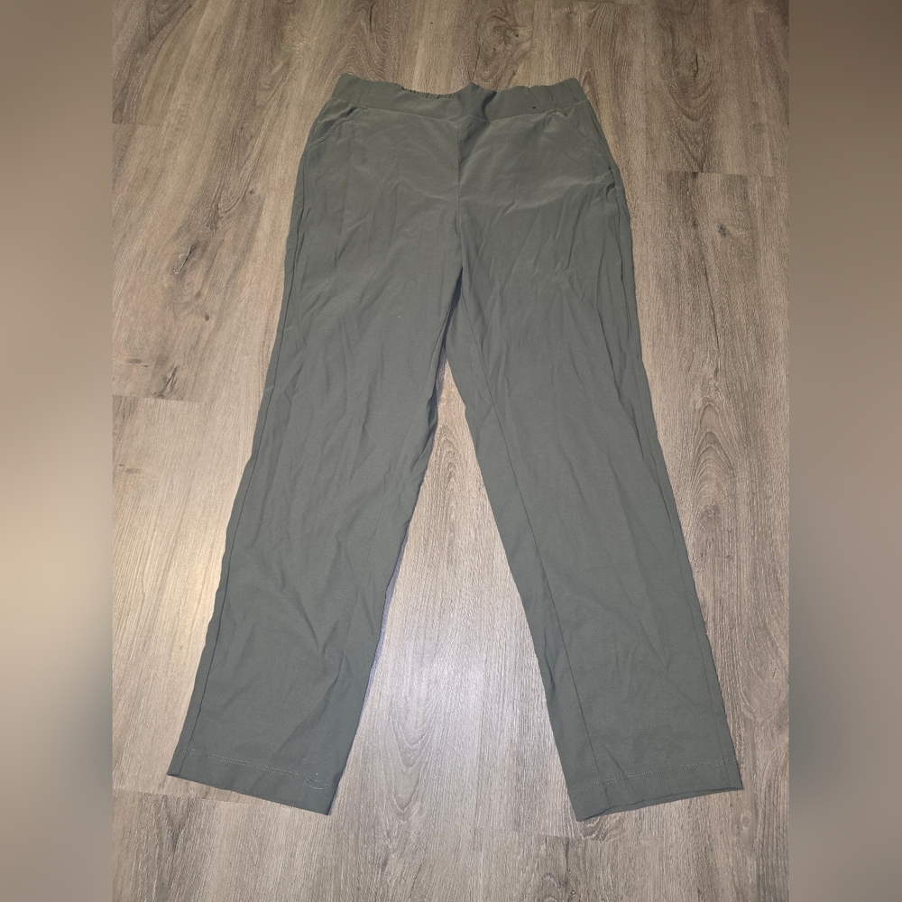Modern Ambition | Green Pants